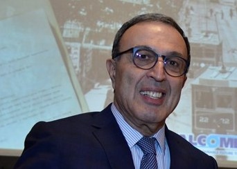 Президентът Петър Стоянов 1997 2002 призова българските политици да престанат с